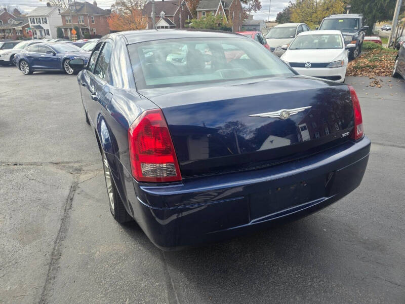 2005 Chrysler 300