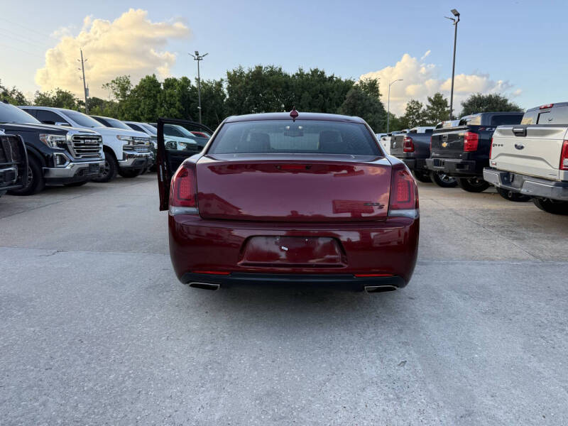 2019 Chrysler 300 S