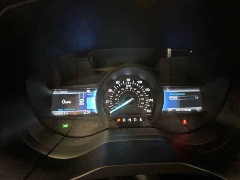 2023 Ford Edge Titanium