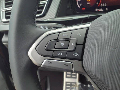 2025 Volkswagen Atlas Cross Sport SEL Premium R-Line 4Motion