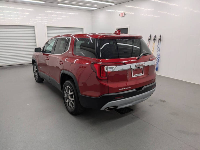 2022 GMC Acadia SLE