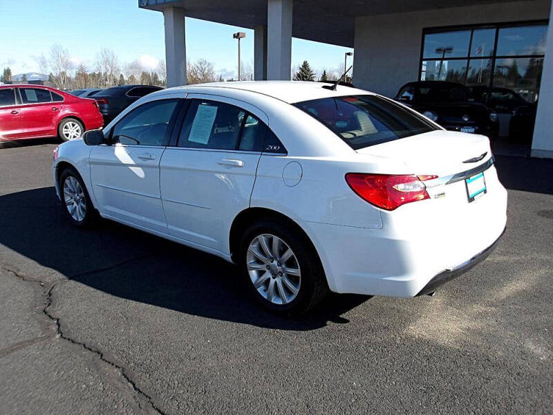 2011 Chrysler 200 Touring