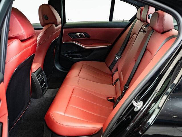 2025 BMW 3 Series 330i xDrive