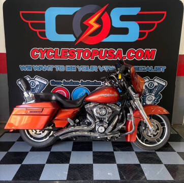 2011 Harley-Davidson FLHX 103