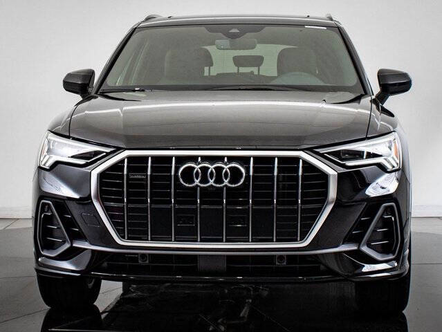 2025 Audi Q3 quattro S line Prem Plus 45 TFSI