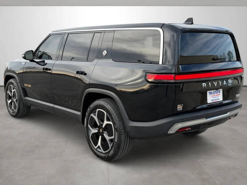 2023 Rivian R1S Adventure