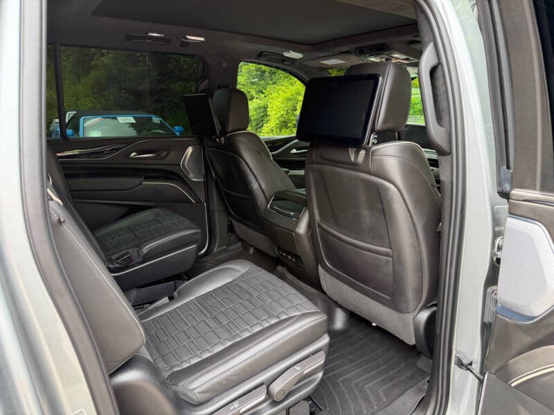 2023 Cadillac Escalade-V ESV