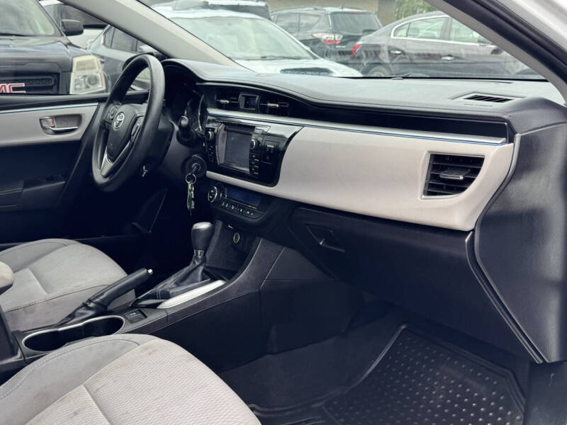 2014 Toyota Corolla LE Plus