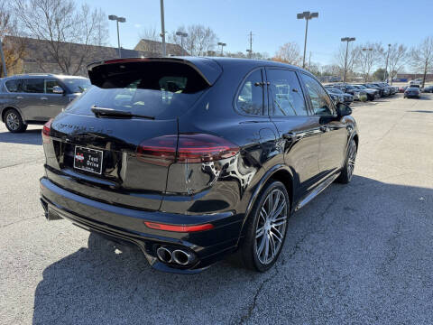 2016 Porsche Cayenne GTS