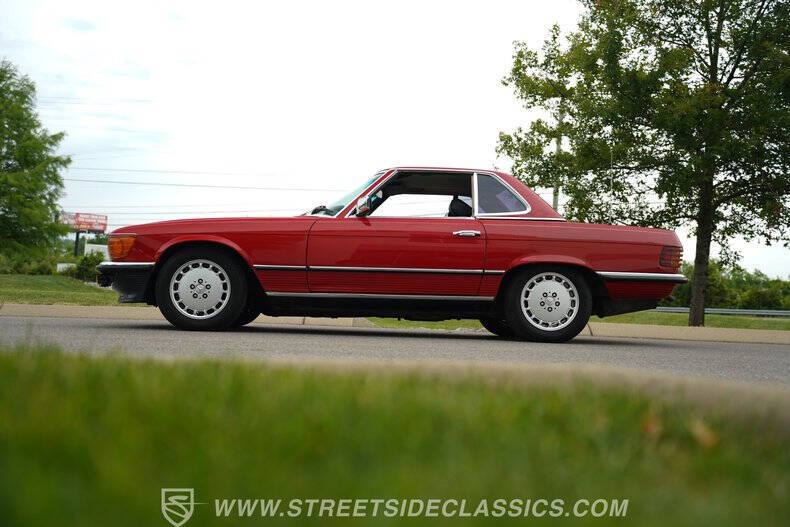 1984 Mercedes-Benz 500-Class