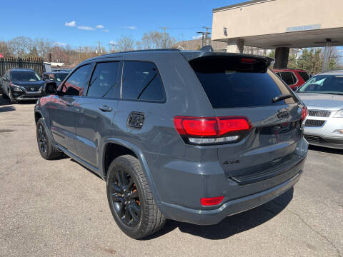 2018 Jeep Grand Cherokee Laredo