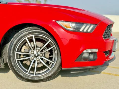 2017 Ford Mustang EcoBoost Premium