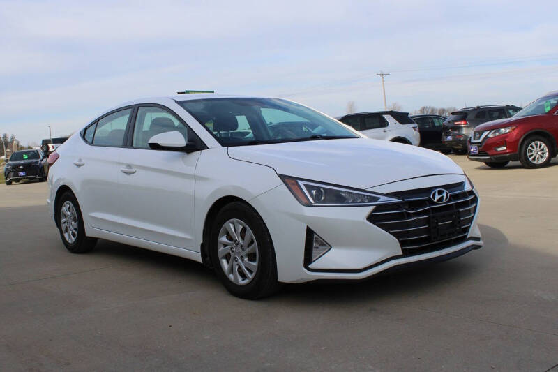 2019 Hyundai Elantra SE