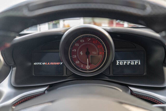 2018 Ferrari GTC4Lusso T 19