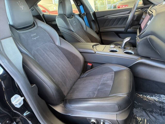 2022 Maserati Ghibli Modena