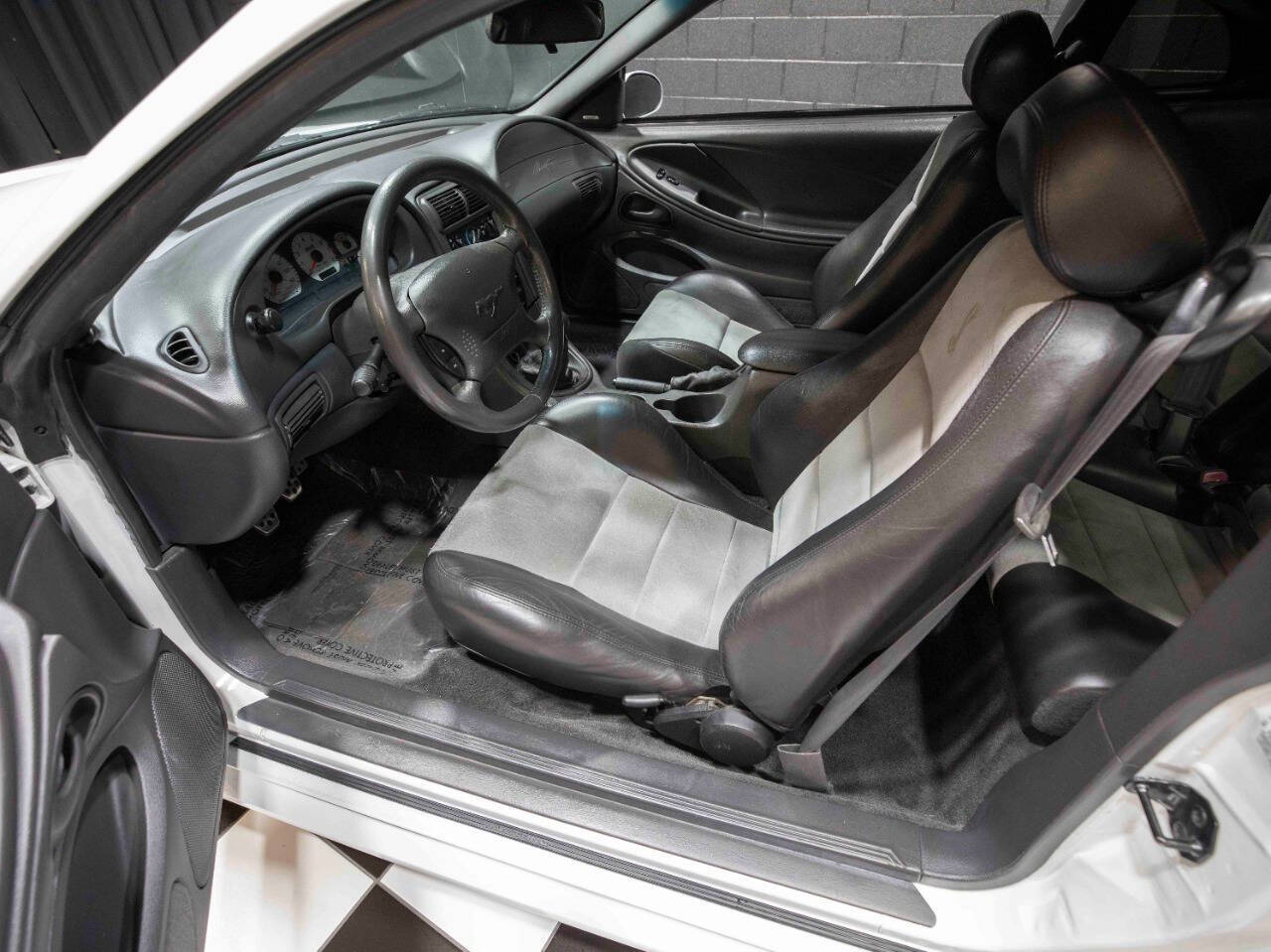 2003 Ford Mustang SVT Cobra 2