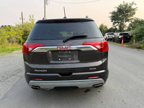 2017 GMC Acadia Denali