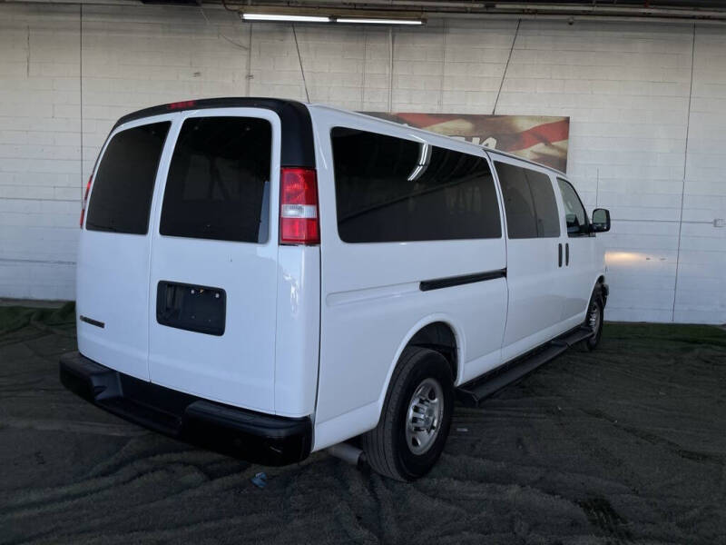2023 Chevrolet Express LS 3500