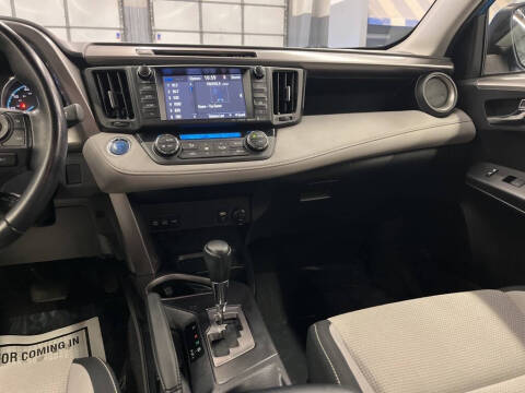 2017 Toyota RAV4 Hybrid XLE