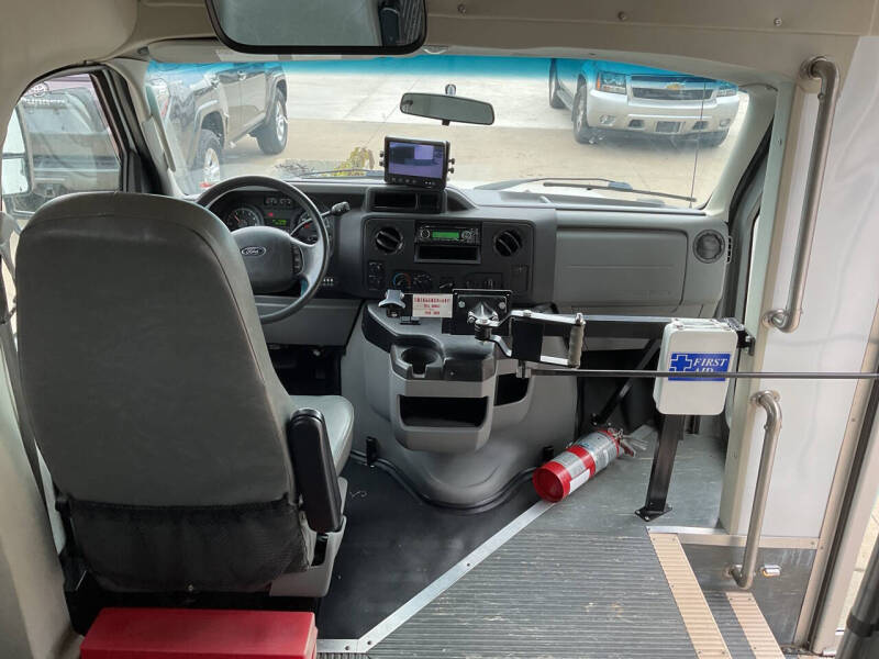 2013 Ford E-Series E-350 SD