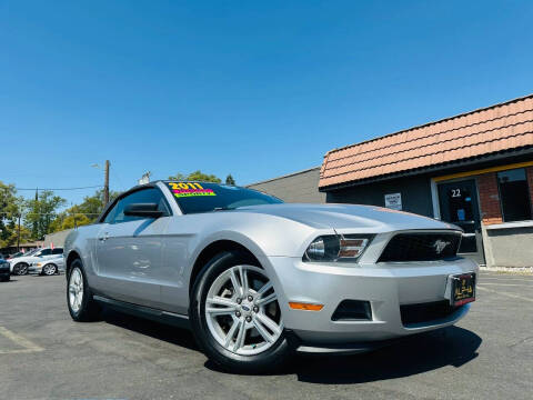 2011 Ford Mustang V6