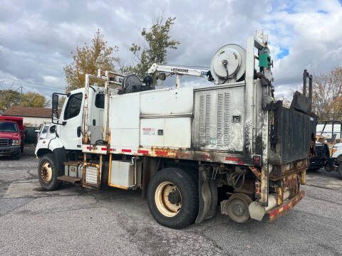 2013 Freightliner 108 SD