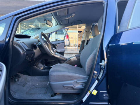 2013 Toyota Prius Two
