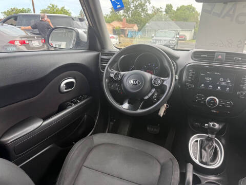 2018 Kia Soul +