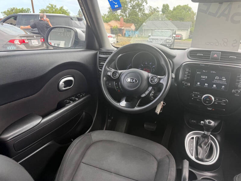 2018 Kia Soul +
