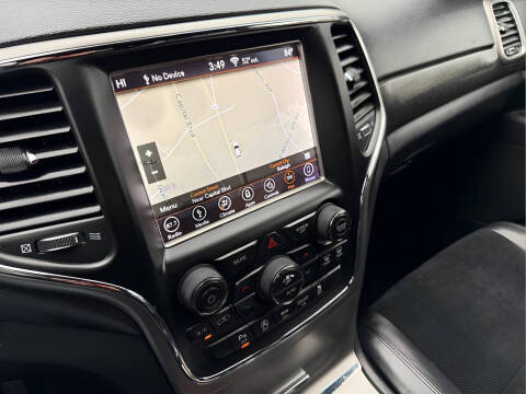 2018 Jeep Grand Cherokee Laredo E