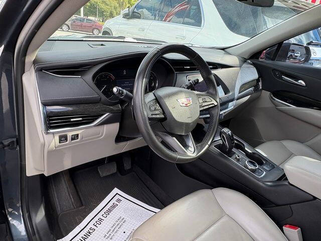 2019 Cadillac XT4 Premium Luxury