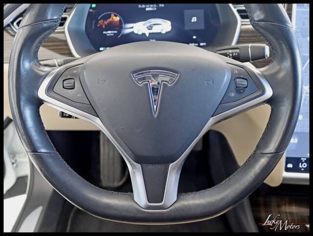 2015 Tesla Model S 90D