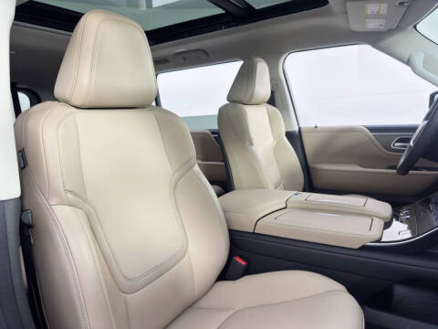 2025 Infiniti QX80 Pure