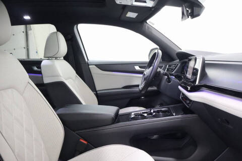 2024 Volkswagen Atlas Cross Sport SEL Premium R-Line 4Motion