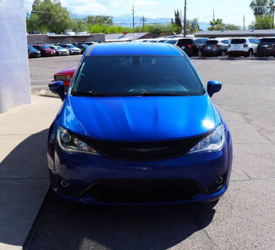 2020 Chrysler Pacifica Touring