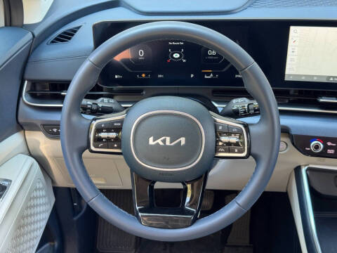 2025 Kia Carnival SX