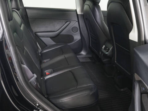 2024 Tesla Model Y Performance