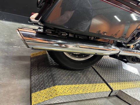 2005 Harley-Davidson® FLHTCUI - Electra Glide®