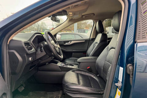 2020 Ford Escape SEL