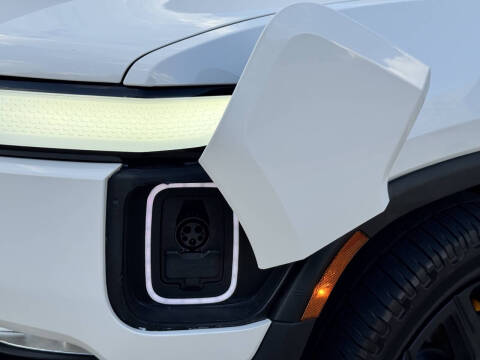 2022 Rivian R1S Launch Edition