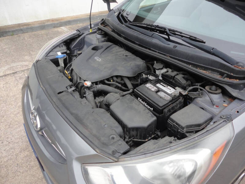 2013 Hyundai Accent GLS