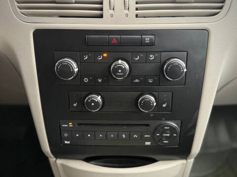 2010 Volkswagen Routan
