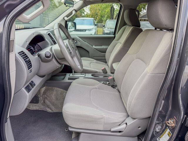 2015 Nissan Frontier SV