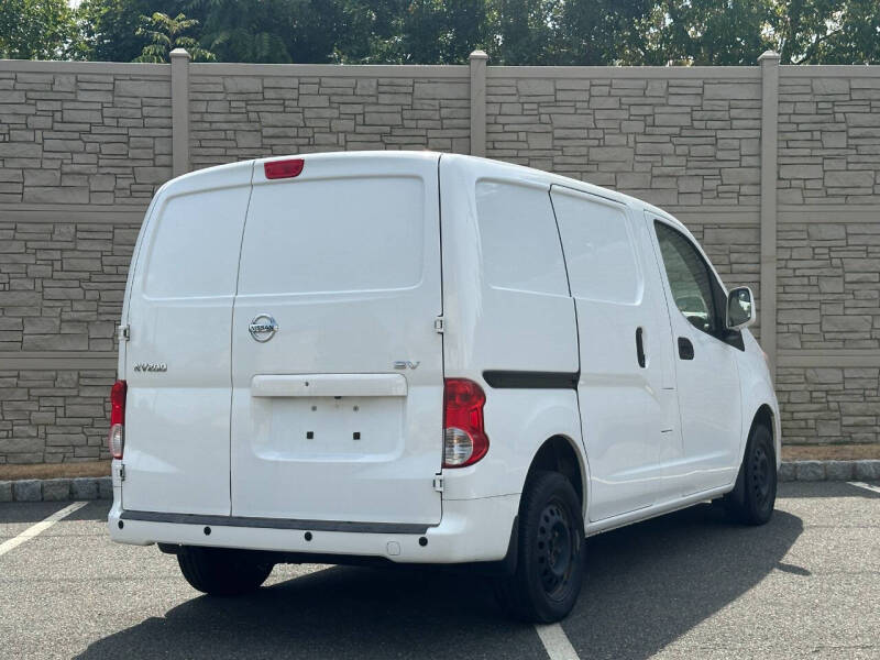 2021 Nissan NV200 SV photo 6