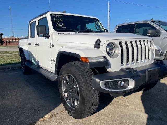 2020 Jeep Gladiator Overland's photo