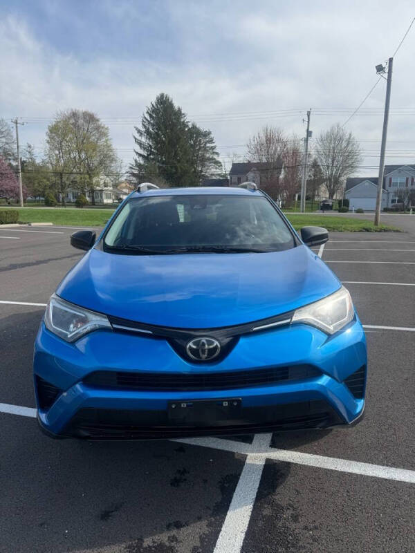 Used 2017 Toyota RAV4 LE with VIN JTMBFREVXHJ152485 for sale in Etna, OH
