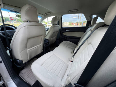 2017 Ford Edge SE