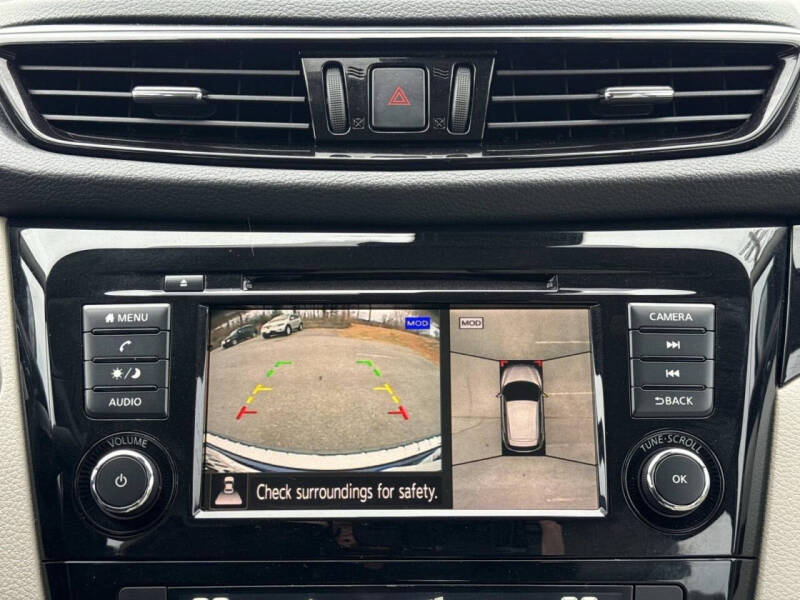 2022 Nissan Rogue Sport SV