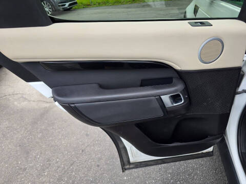 2018 Land Rover Discovery SE