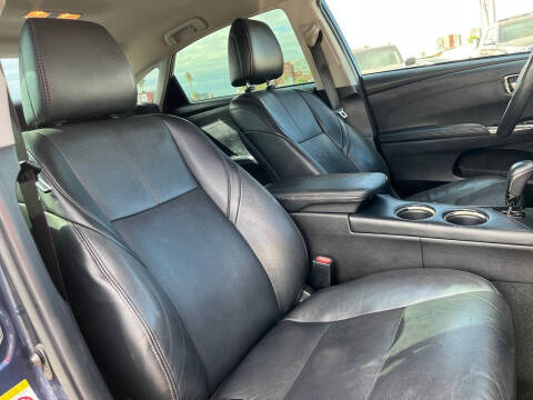 2017 Toyota Avalon XLE